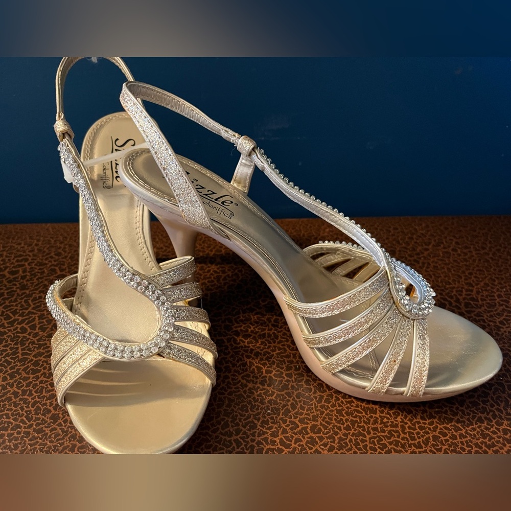 Sizzle by Coloriffics, Danube Style Dressy Heels, Nude, 8M, Used